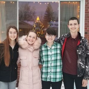 Meet your Posher, Kimmy